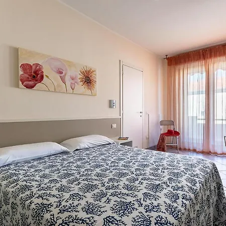 Residence Greco San Bartolomeo Al Mare Exterior photo