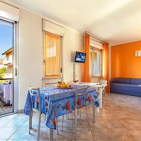 Residence Greco San Bartolomeo Al Mare Exterior photo