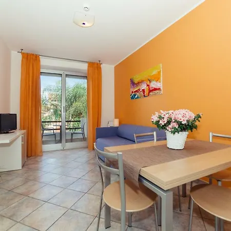 Residence Greco San Bartolomeo Al Mare Exterior photo