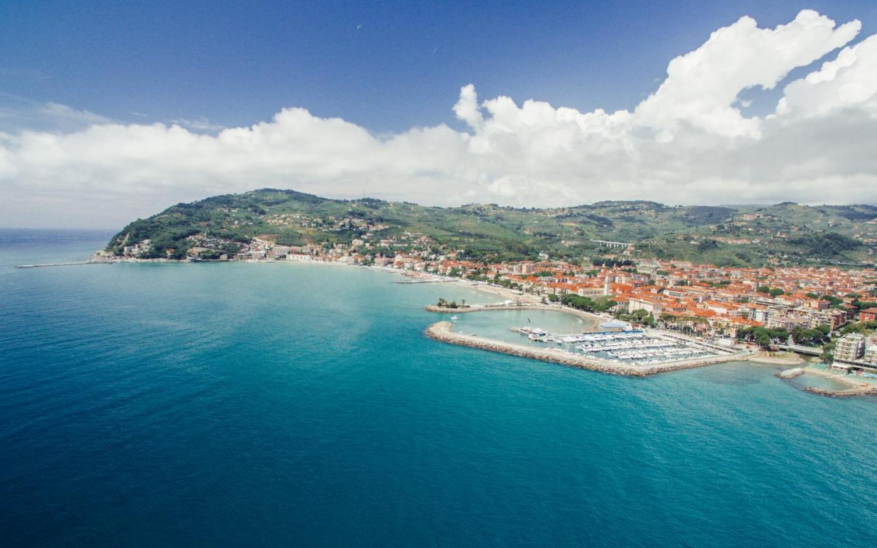 Greco Aparthotel 3*